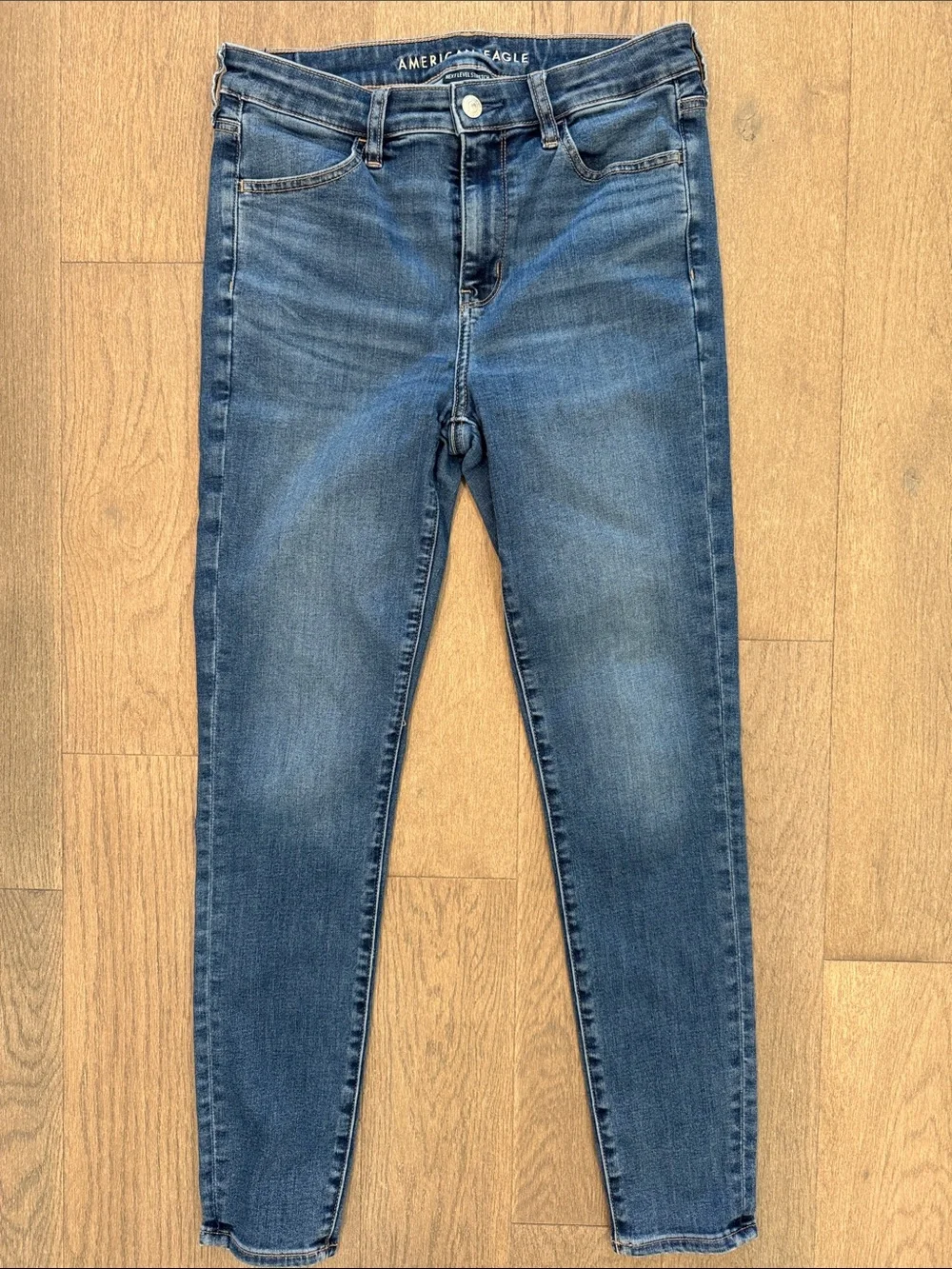 AE Next Level High-Waisted Jegging Comfort Stretch Womens 10 Regular Medium Wash